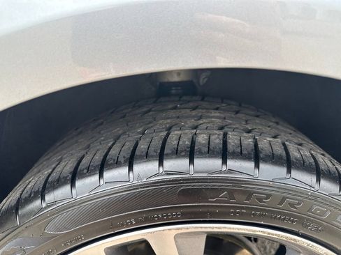 Used 2025 Chevrolet Malibu LT FWD image 31