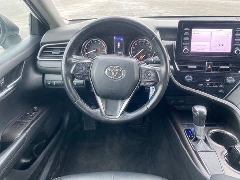 Used 2022 Toyota Camry SE image 6