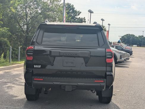 Certified 2026 Toyota 4Runner SR5 AWD/4WD image 4