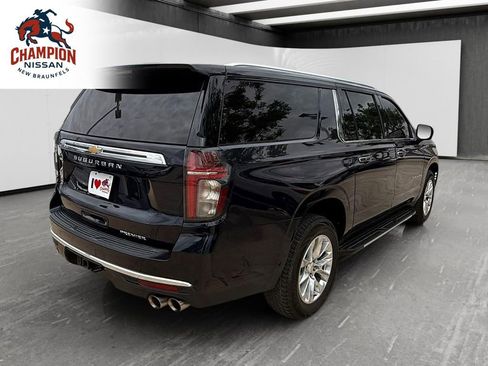Used 2023 Chevrolet Suburban Premier AWD/4WD image 5