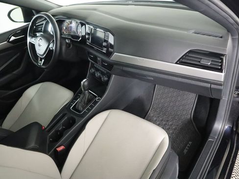 Used 2019 Volkswagen Jetta R-Line w/ R-Line Cold Weather Package image 17