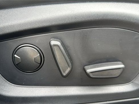 New 2025 Ford Explorer Active w/ Active Comfort Package image 51