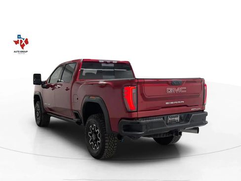 Used 2025 GMC Sierra 2500 AT4X AWD/4WD image 4