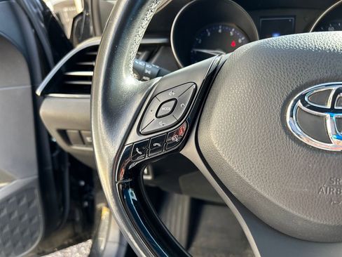 Used 2018 Toyota C-HR image 20