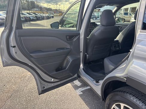 Certified 2025 Subaru Forester Premium image 31