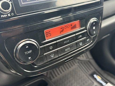 Used 2024 Mitsubishi Mirage ES image 11