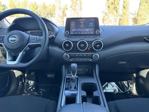 Used 2024 Nissan Sentra SV image 15