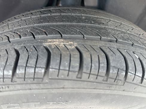 Used 2020 Jeep Cherokee Limited image 33