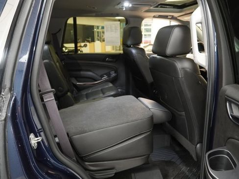Used 2017 GMC Yukon SLT w/ Open Road Package AWD/4WD image 24