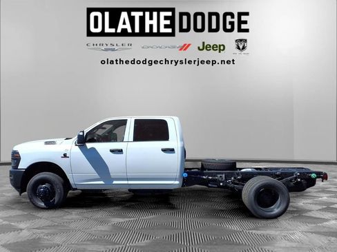 New 2026 RAM 3500 Tradesman image 19