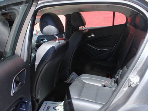 Used 2015 Mercedes-Benz GLA 250 image 12