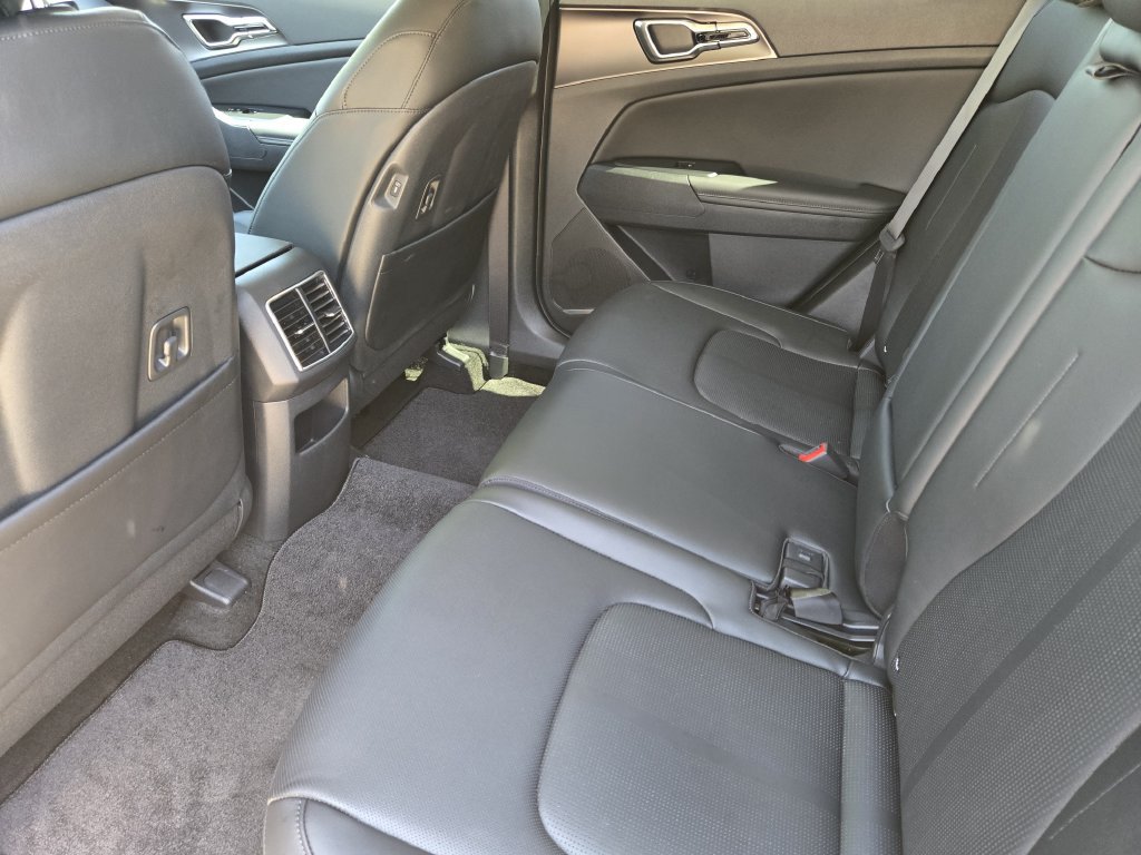 New 2026 Kia Sportage SX FWD image 23