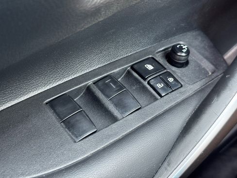 Used 2023 Toyota Corolla SE image 17