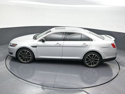 Used 2018 Ford Taurus SHO w/ Driver Assist Package AWD/4WD image 15