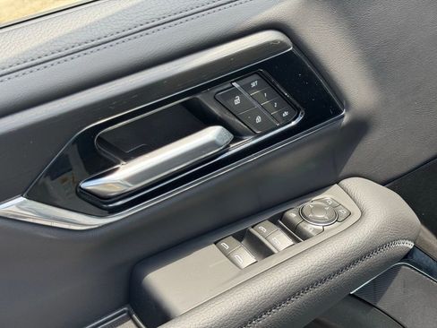 New 2025 GMC Yukon Denali w/ LPO, Floor Liner Package image 14