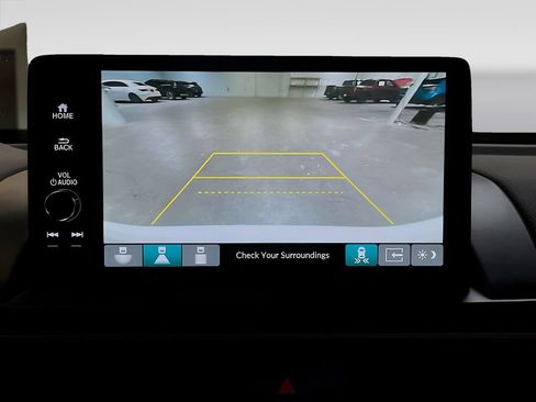 Used 2024 Honda Pilot Touring image 14