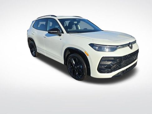 New 2026 Volkswagen Tiguan SE R-Line image 7