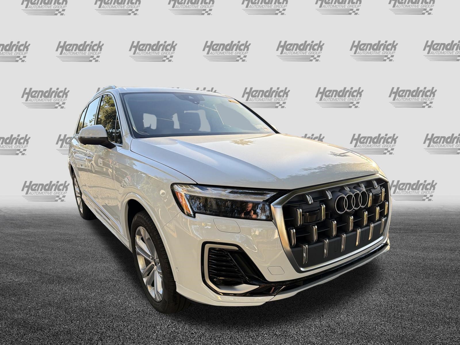 Used 2025 Audi Q7 2.0T Premium Plus AWD/4WD image 2