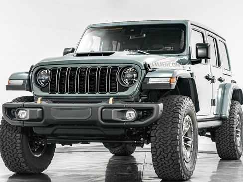 Used 2024 Jeep Wrangler Unlimited Rubicon 392 AWD/4WD image 5