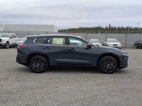 New 2026 Toyota Crown Signia Limited image 4