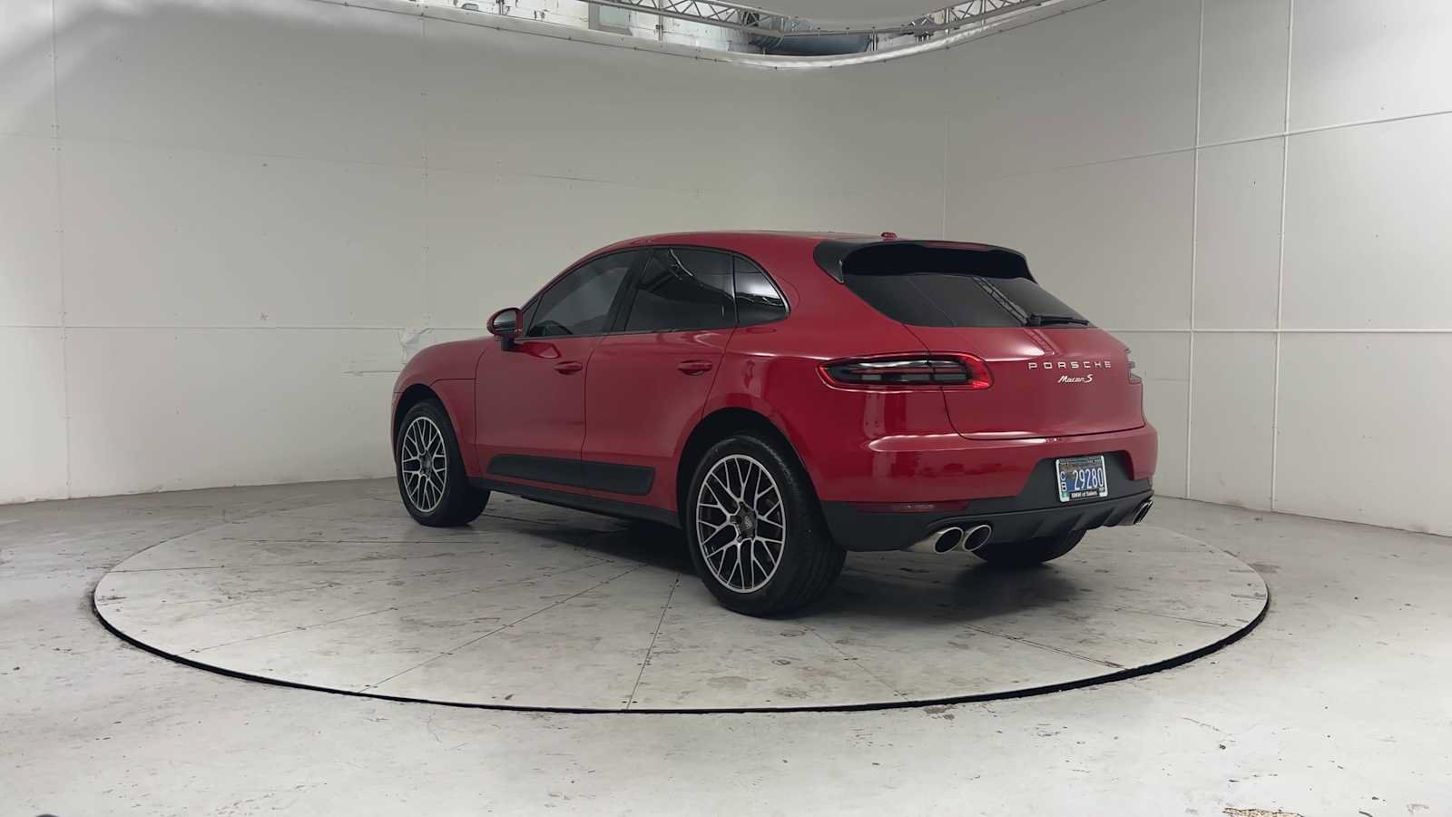 Used 2018 Porsche Macan S AWD/4WD image 2