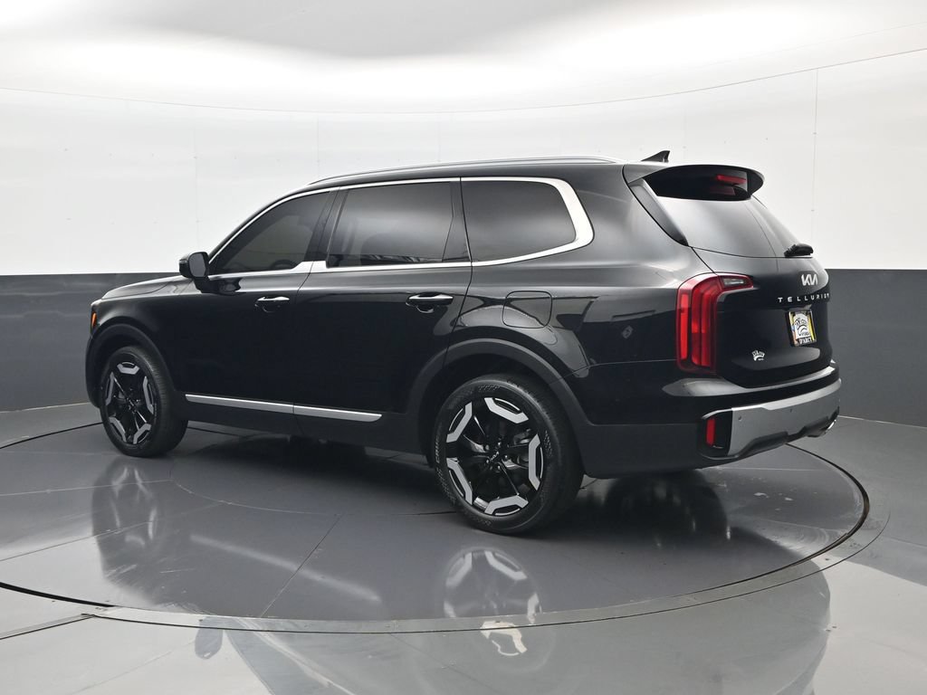 Used 2023 Kia Telluride S w/ S Sunroof Package FWD image 8