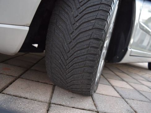 Used 2011 Volvo V50 T5 image 84