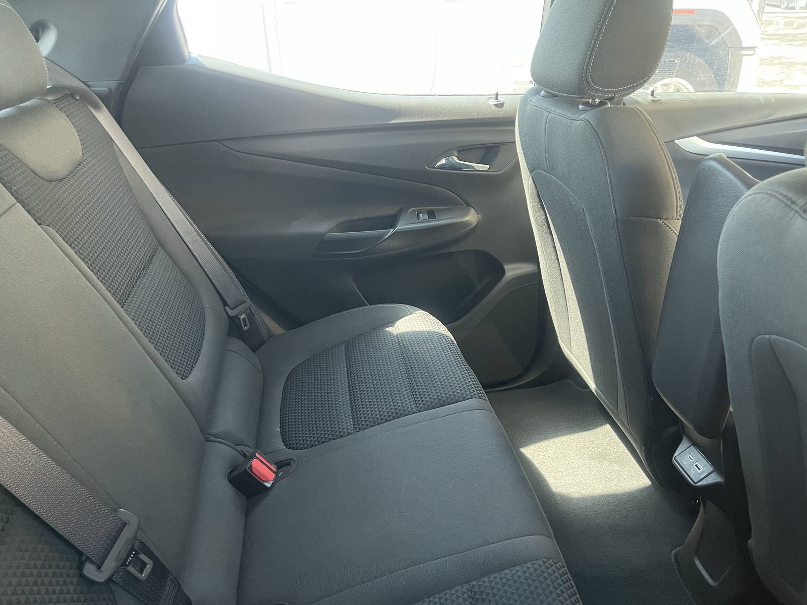 Used 2023 Chevrolet Bolt EUV LT w/ Driver Confidence Package FWD image 7