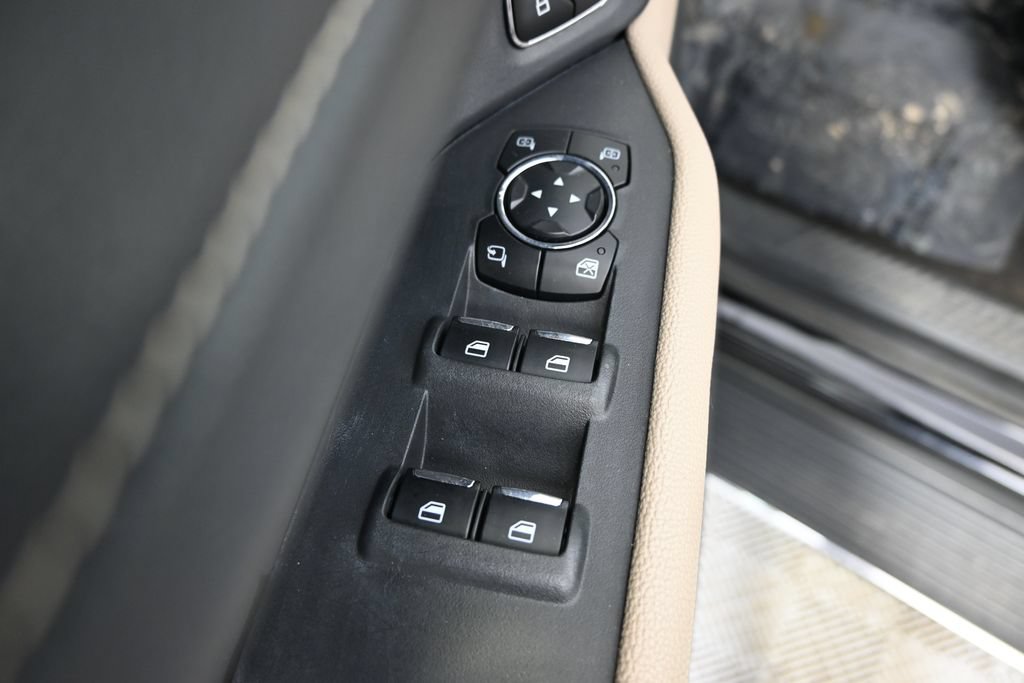 Used 2023 Ford Expedition Max Limited AWD/4WD image 21