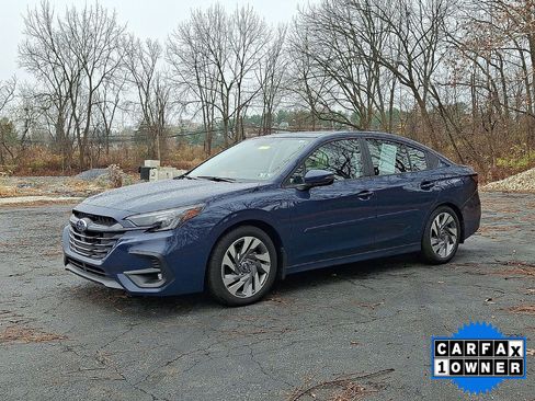 Certified 2025 Subaru Legacy Limited image 3