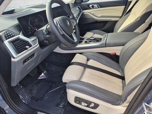 Certified 2024 BMW X7 xDrive40i w/ Executive Package AWD/4WD image 17