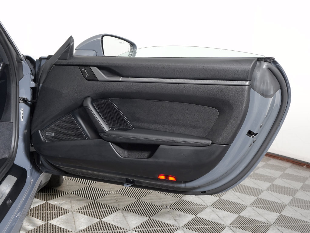 Certified 2025 Porsche 911 Carrera RWD image 42