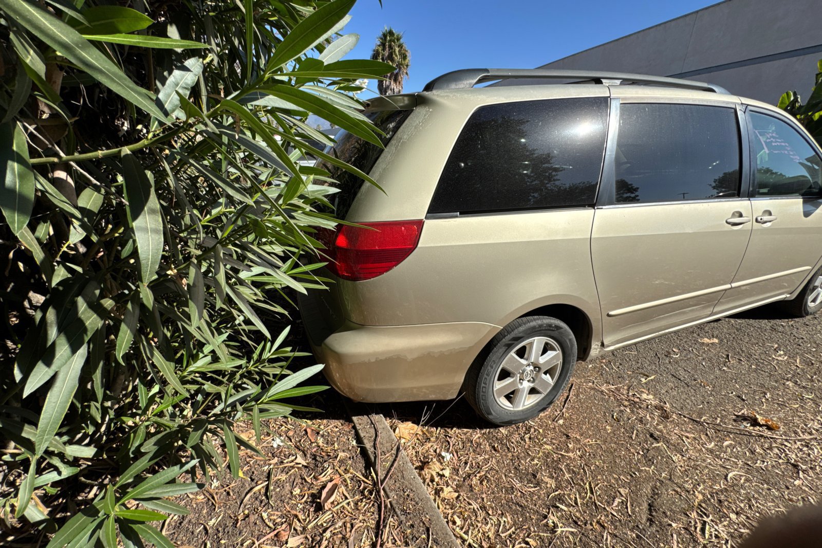 Used 2004 Toyota Sienna XLE FWD image 5