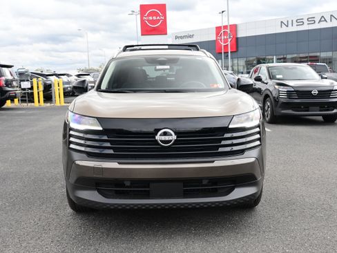 New 2026 Nissan Kicks SV w/ SV Premium Package image 3