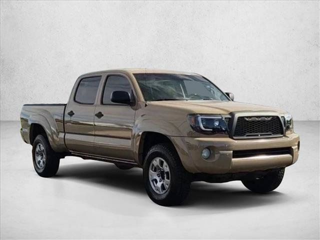 Used 2005 Toyota Tacoma PreRunner RWD image 2