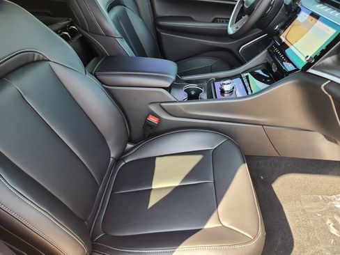 New 2026 Jeep Grand Cherokee L Limited RWD image 10