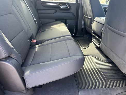 Used 2024 Chevrolet Silverado 2500 LT image 15