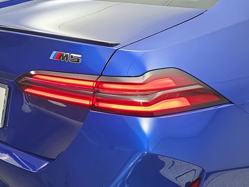 New 2026 BMW M5 w/ Executive Package AWD/4WD image 33