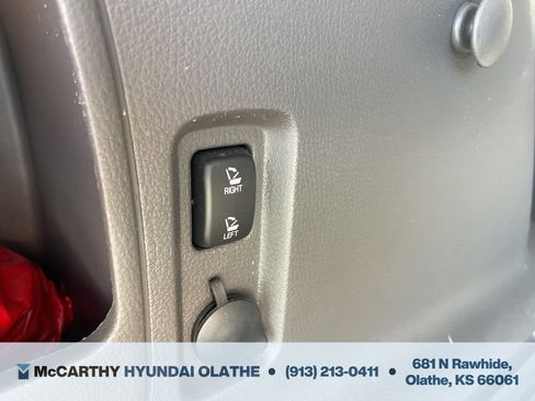 Used 2013 Ford Edge SEL image 21