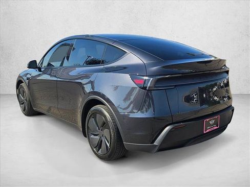 Used 2026 Tesla Model Y Long Range AWD/4WD image 9