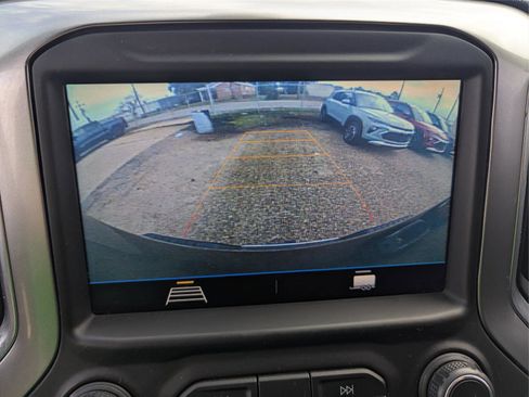 Used 2020 Chevrolet Silverado 1500 LT w/ Trailering Package image 18