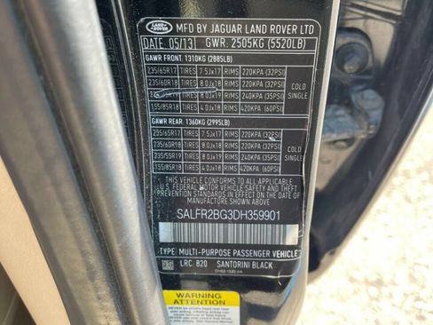 Used 2013 Land Rover LR2 HSE image 19