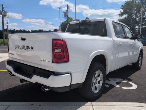 New 2026 RAM 1500 Big Horn AWD/4WD image 9