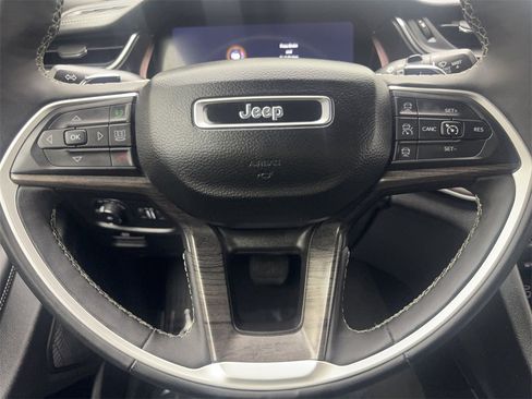 Used 2024 Jeep Grand Cherokee L Limited w/ Luxury Tech Group II image 62