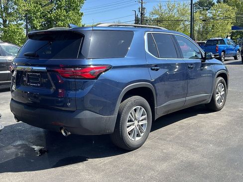 Used 2023 Chevrolet Traverse LT FWD image 11