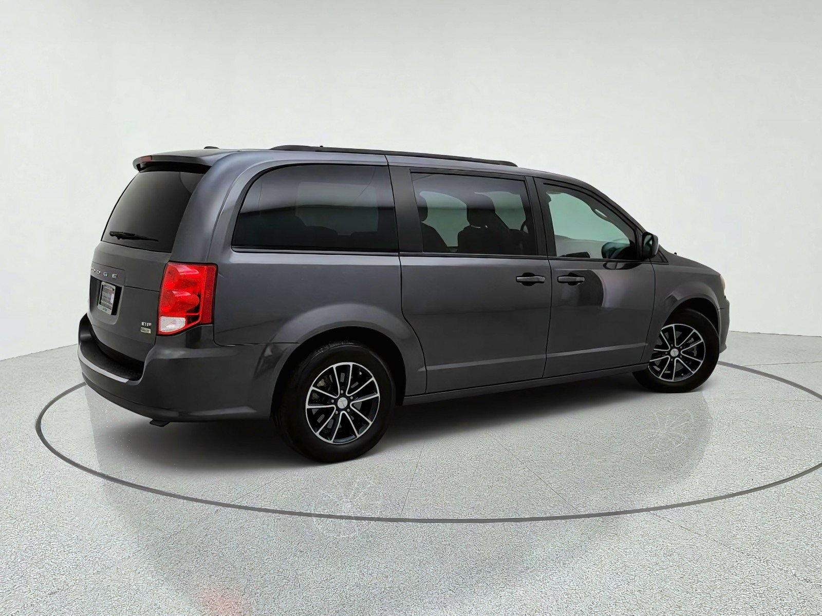 Used 2019 Dodge Grand Caravan GT FWD image 8