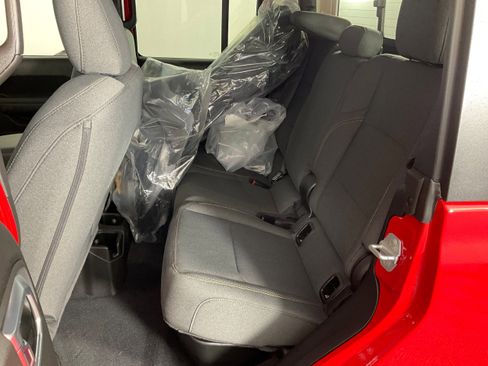 New 2026 Jeep Gladiator Sport image 9