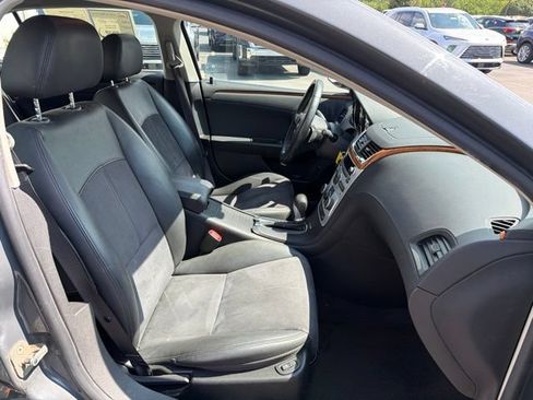 Used 2009 Chevrolet Malibu LT w/ HFV6 Engine Package FWD image 24