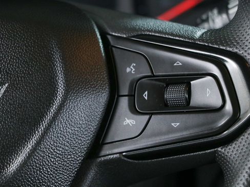 Used 2021 Chevrolet TrailBlazer LT w/ Sun and Liftgate Package FWD image 14