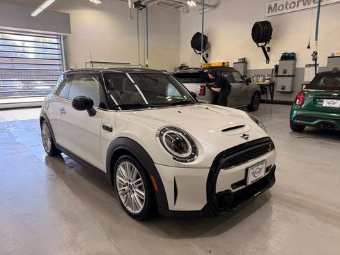 Certified 2024 MINI Cooper S FWD image 5